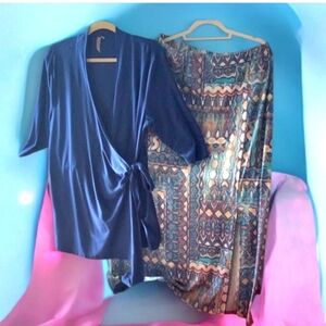 Chico skirt &Thyme top bundle 2 pieces match perfectly skirt is size 2 p…